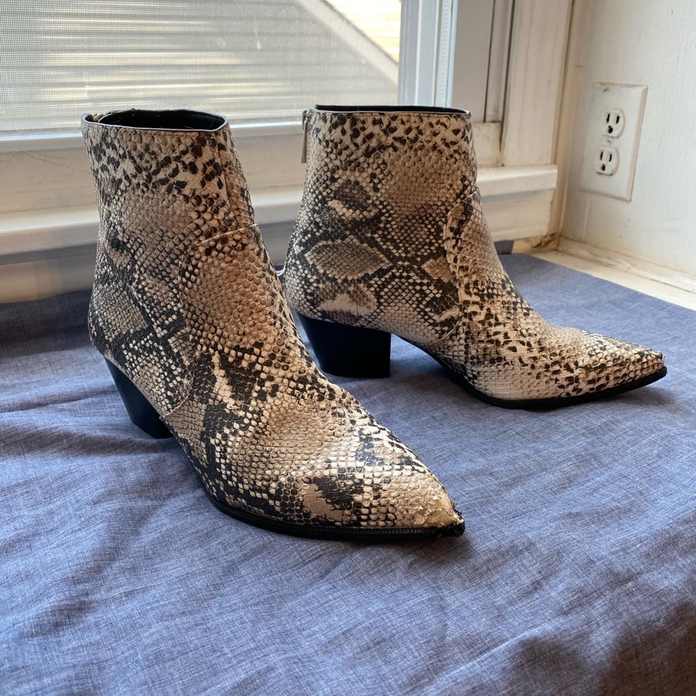VEGAN SNAKESKIN BOOTIES SIZE 7